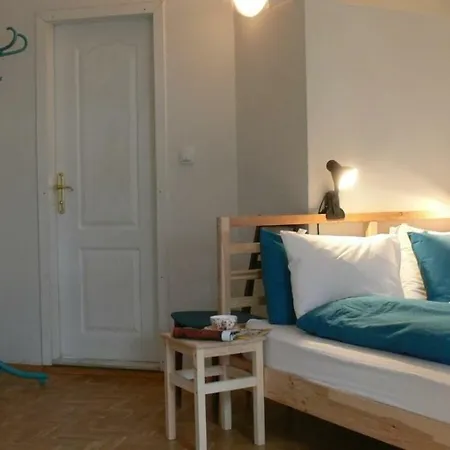 Apartament Big 4-bdr With City View